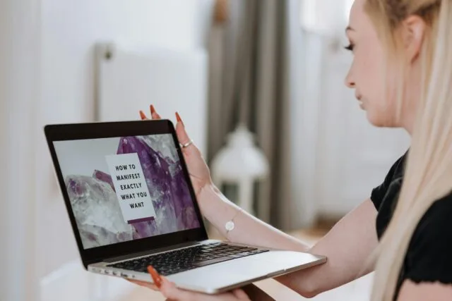 wat manifesteren niet is